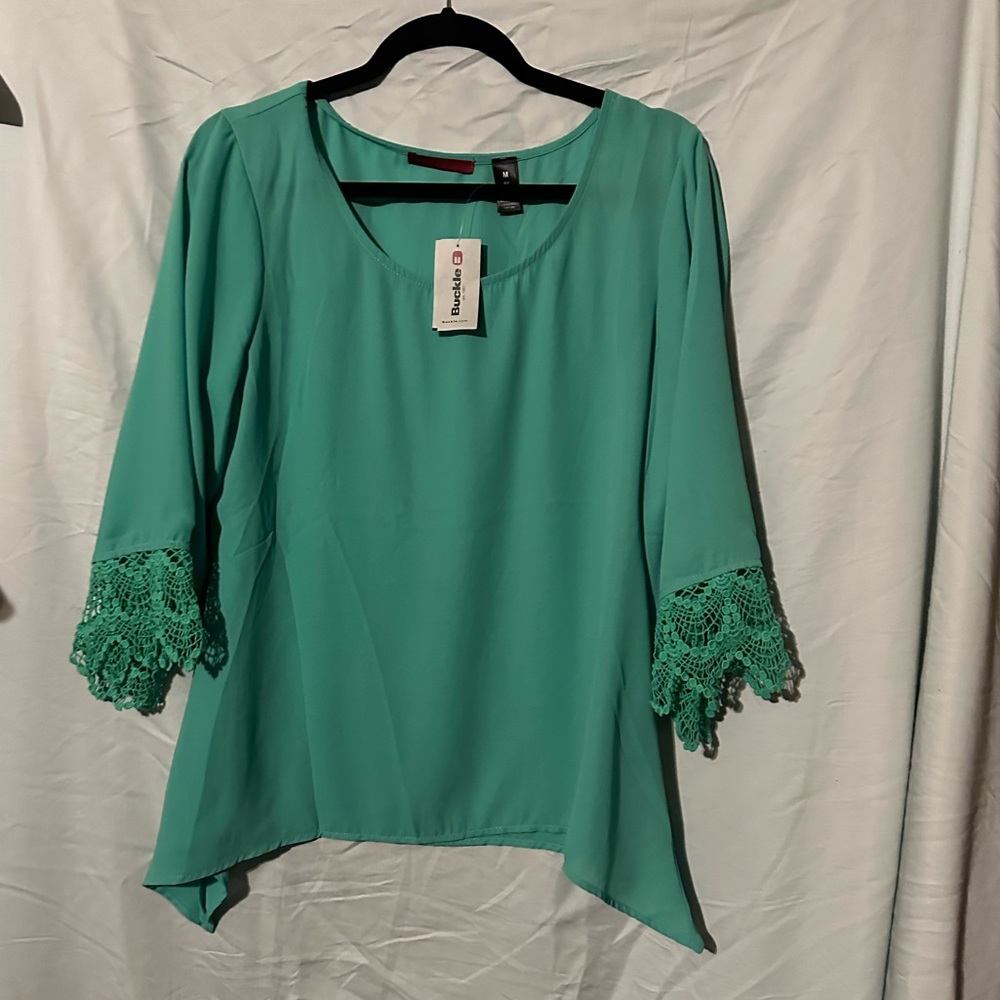 NWT BKE 3/4 length blouse
